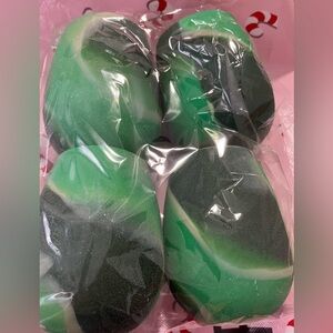 NIB green Silicone Swirls Green Wine Glasses Set of 4